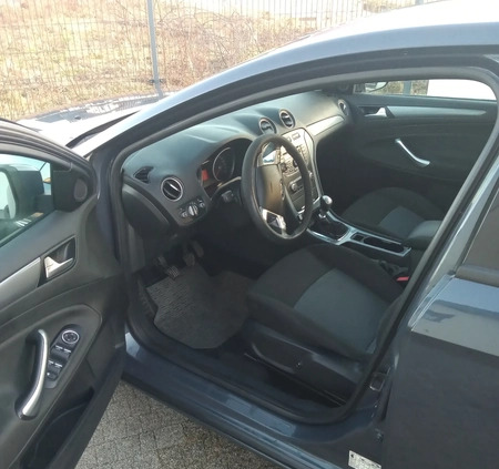 Ford Mondeo cena 15000 przebieg: 345000, rok produkcji 2010 z Chojnów małe 29